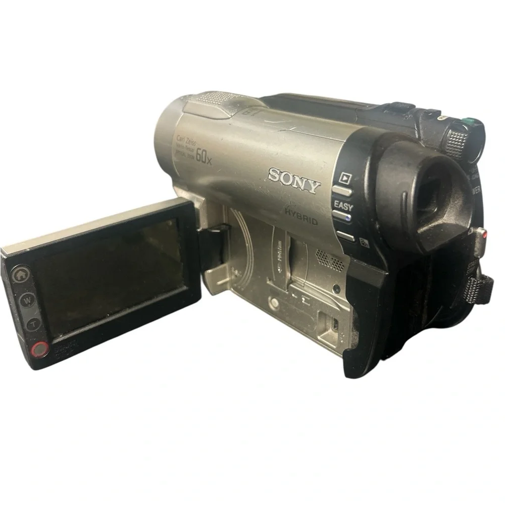 Sony Handycam DCR-DVD650 Hybrid Camcorder - 60x Optical Zoom - FOR PARTS